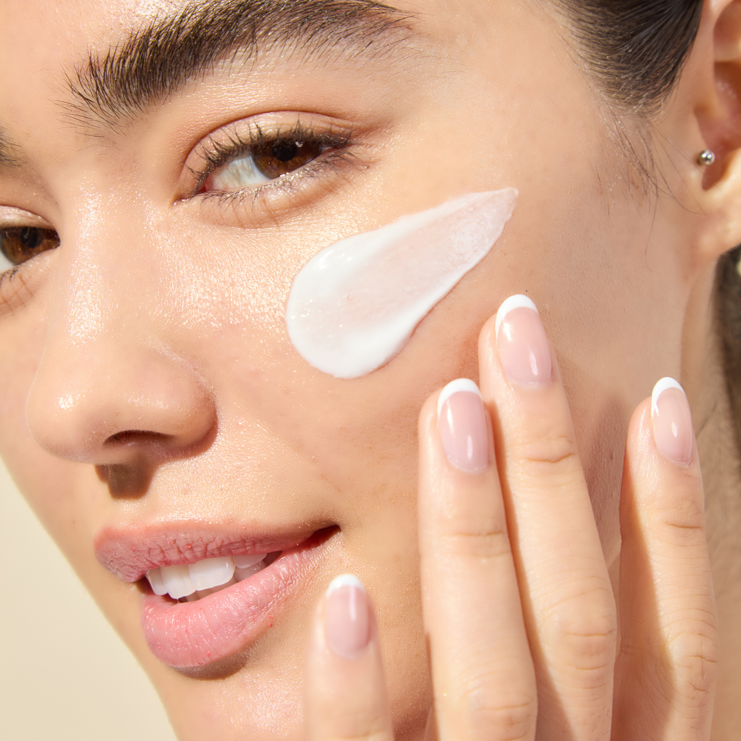 TM - Green Tea Superlight Daily Defense 50 SPF Sunscreen